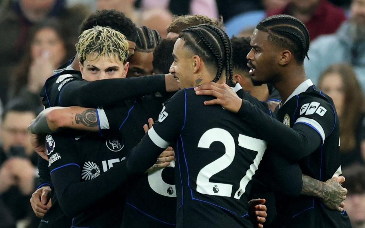 中超联赛-埃梅里掉下神坛：4场不胜，英超争四形势大乱：4队差距最多3分